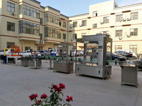 桶裝醬料灌裝生產線設備在市場中逐漸站穩腳跟