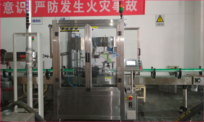 全自動旋蓋機